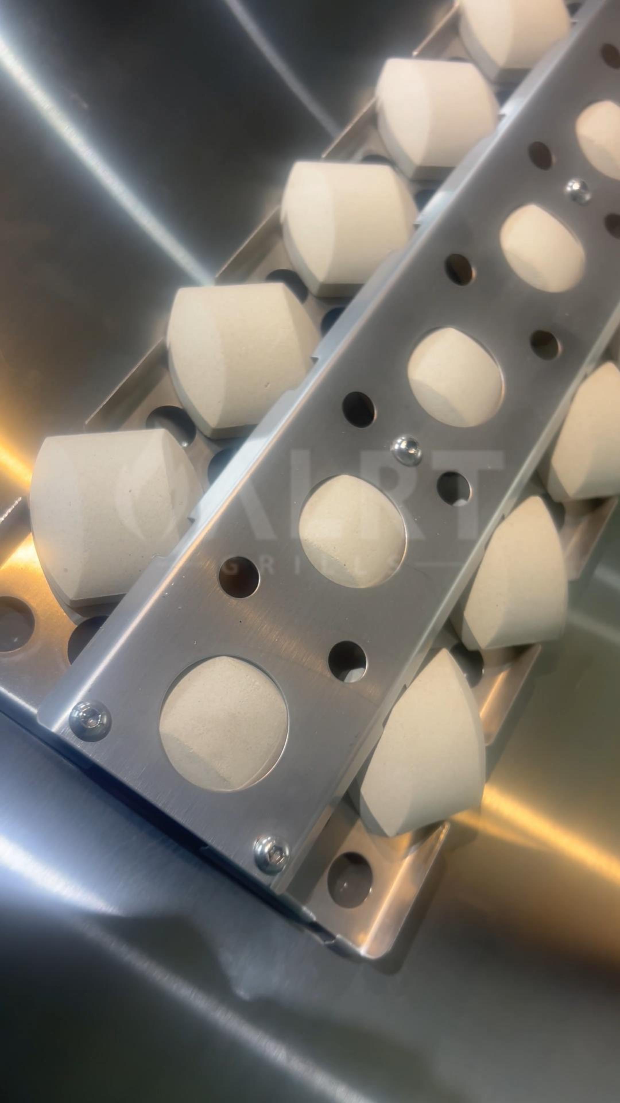 Commercial-grade spherical ceramic briquettes