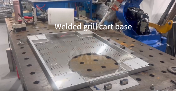 Robotic arm welding barbecue grill trolley